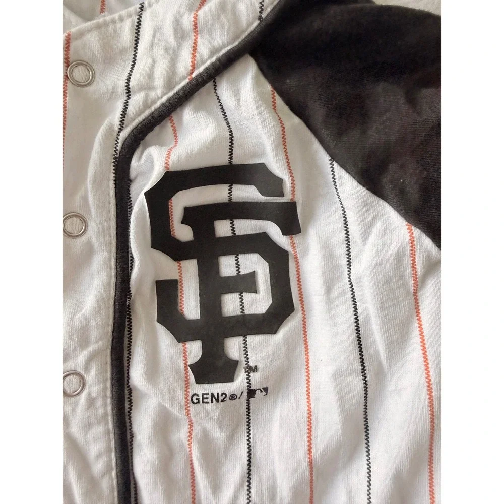 MLB‎ San Francisco Giants Baseball Jersey Romper Gen2 Infant 0-3M Pinstripe SF